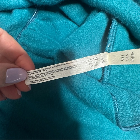 Last Chance NEW Free People Movement Care Charm Sweatshirt teal small - Picture 13 of 16